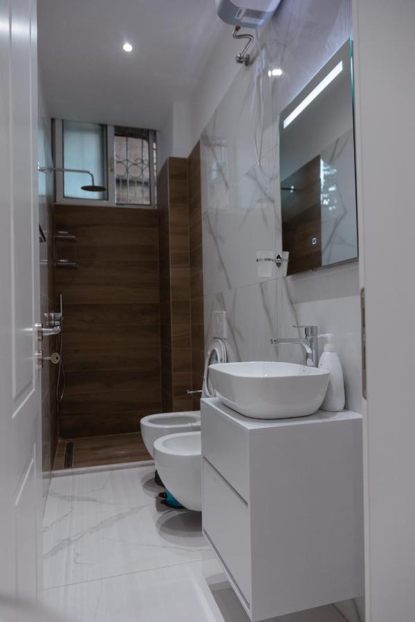 Britney'S Apartments Tirana Bagian luar foto